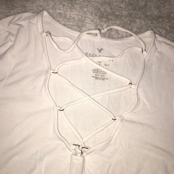 White T-shirt with neck detail - Picture 2 of 3